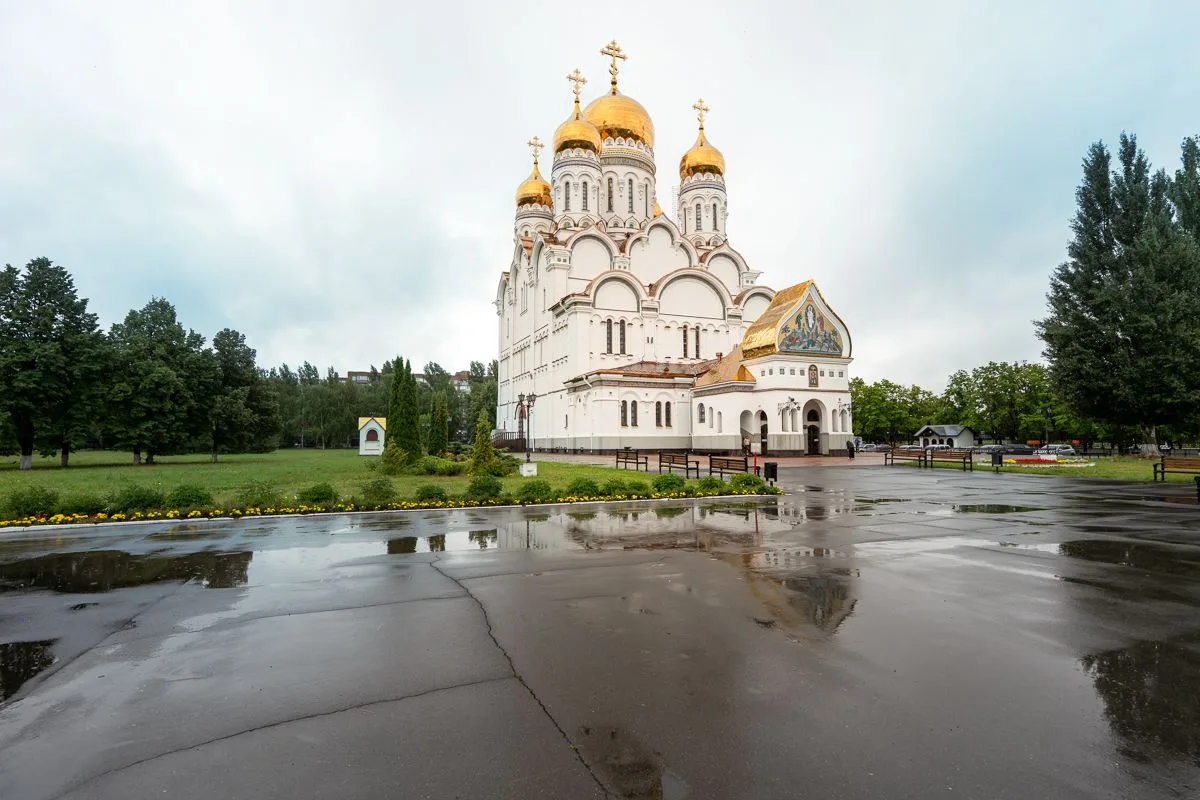 В Преображенском соборе поздравили с 80-летием многолетнюю труженицу храма Лидию Петровну Фаюстову