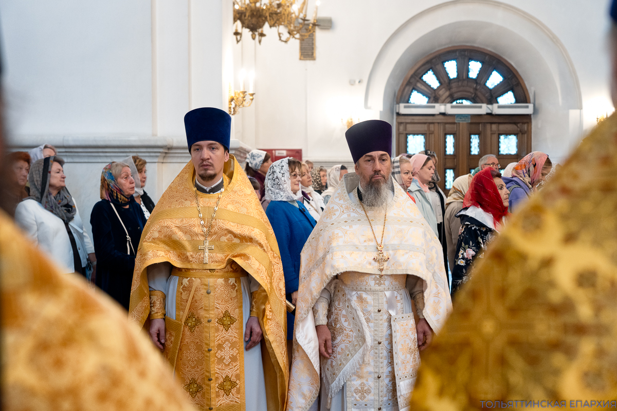Неделя 11-я по Пятидесятнице: хиротесия и архиерейское богослужение в кафедральном соборе Тольятти